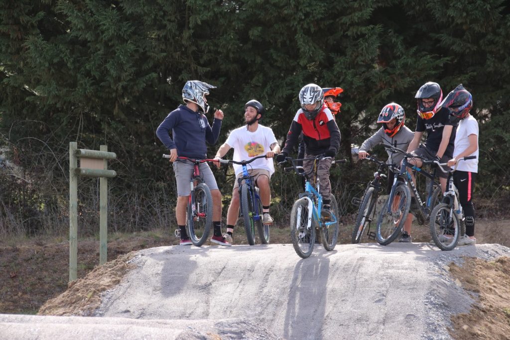 Stages d’initiation au Pumptrack