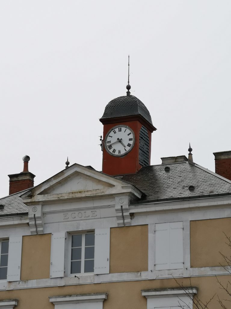 Remise en marche de l’horloge de l’école élémentaire