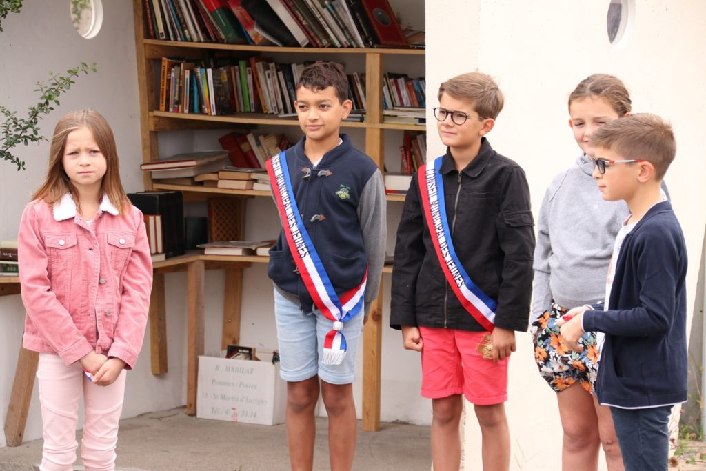 Inauguration de la Boite à livres de Bois-Saint-Denis